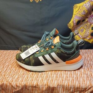 Adidas Men's Green and Orange Athletic Shoes